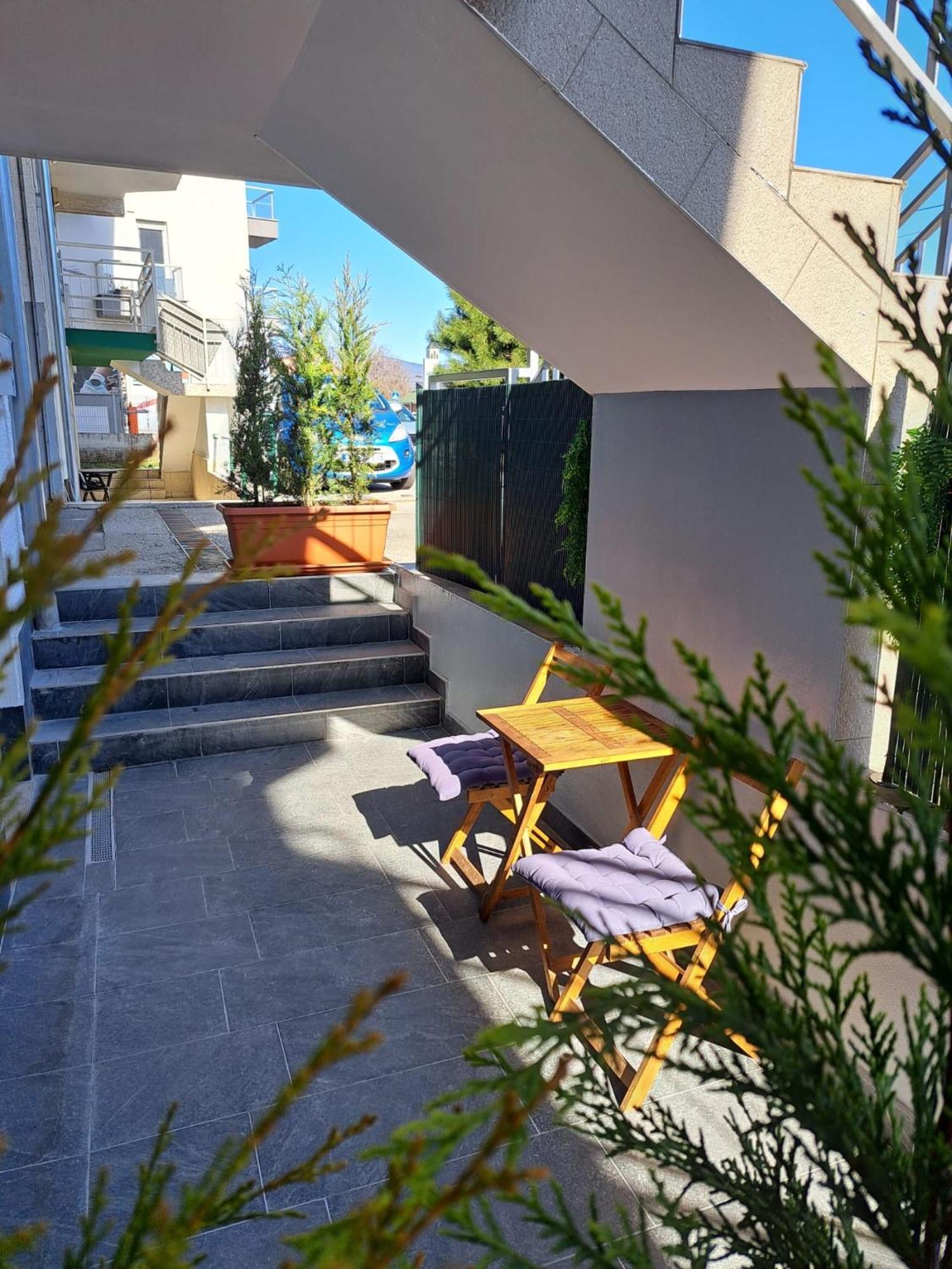 Studio Lana-Near The City Center With Parking Lägenhet Zagreb Exteriör bild